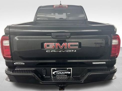Used 2024 GMC Canyon Elevation w/ Convenience Package image 8