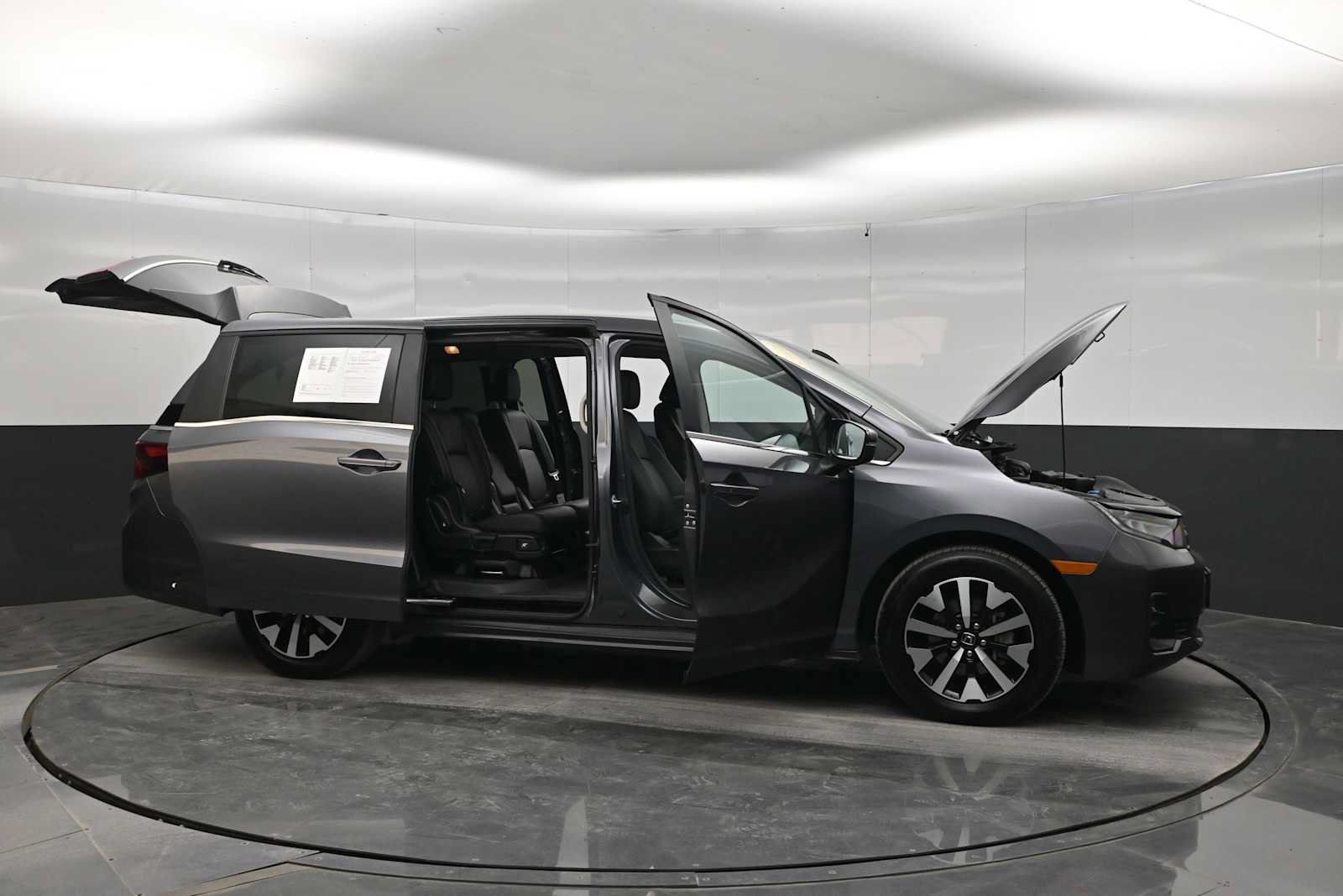 Used 2025 Honda Odyssey EX-L image 46
