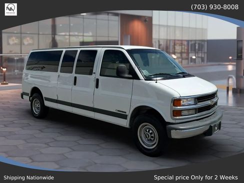 Used 2000 Chevrolet Express 3500 Extended Passenger w/ LS Preferred Equipment Group RWD image 1