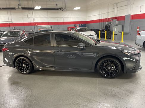 Used 2026 Toyota Camry XSE FWD image 11