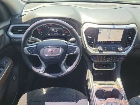 Used 2023 GMC Acadia SLE w/ Driver Convenience Package FWD image 16