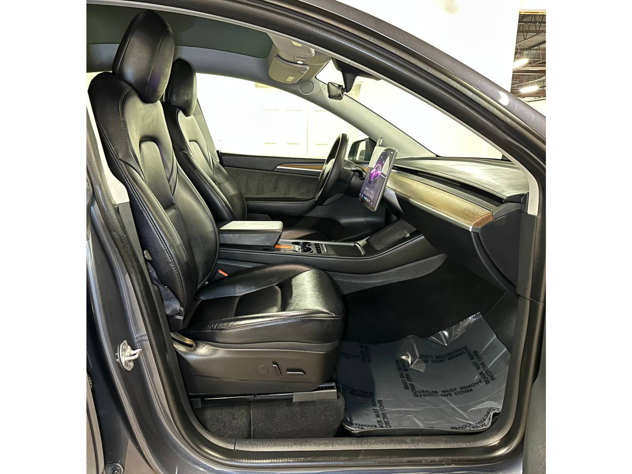 Used 2023 Tesla Model Y Long Range AWD/4WD image 18