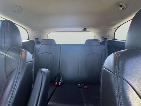 Used 2017 Chevrolet Traverse Premier AWD/4WD image 12