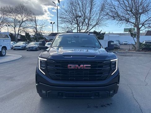 Used 2025 GMC Sierra 1500 Elevation w/ Preferred Package image 3