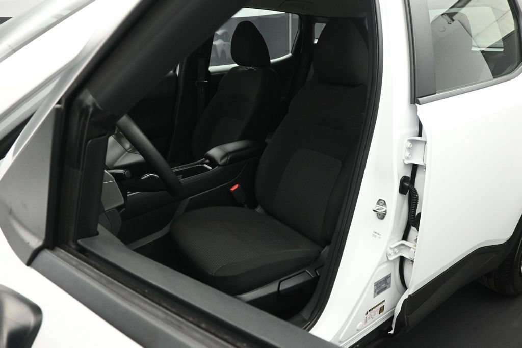 Used 2025 Nissan Kicks S FWD image 8