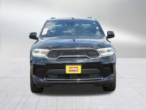 Used 2024 Dodge Durango SXT AWD/4WD image 2