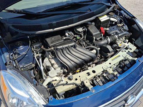 Used 2014 Nissan Versa SV FWD image 27