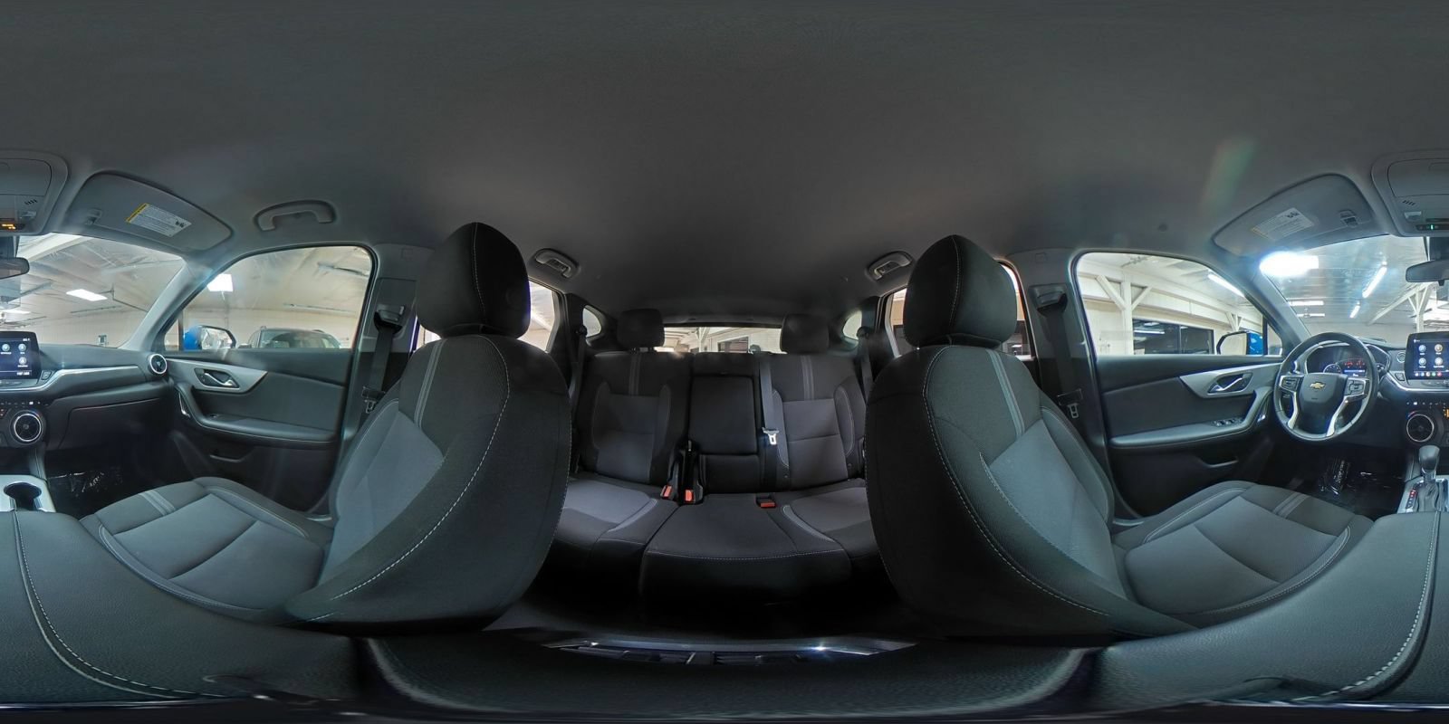 Used 2025 Chevrolet Blazer LT FWD image 42