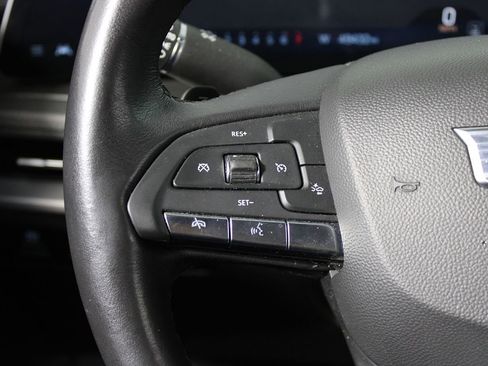 Used 2024 Cadillac XT4 Premium Luxury image 15