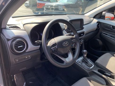 Used 2021 Hyundai Kona SE w/ Cargo Package image 15