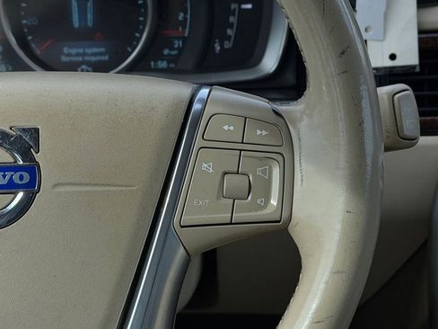 Used 2014 Volvo XC70 T6 image 18