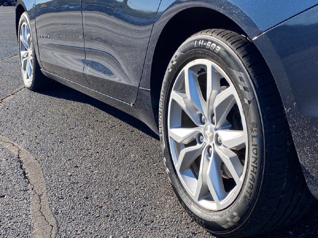 Used 2016 Chevrolet Impala LT w/ Convenience Package FWD image 13