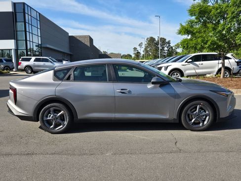 New 2026 Kia K4 LXS image 8