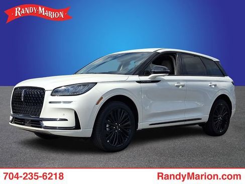 Certified 2025 Lincoln Corsair AWD w/ Equipment Group 101A image 1