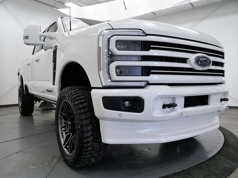 Used 2026 Ford F250 Platinum AWD/4WD image 45