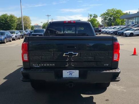 Used 2018 Chevrolet Silverado 1500 LTZ Z71 AWD/4WD image 7