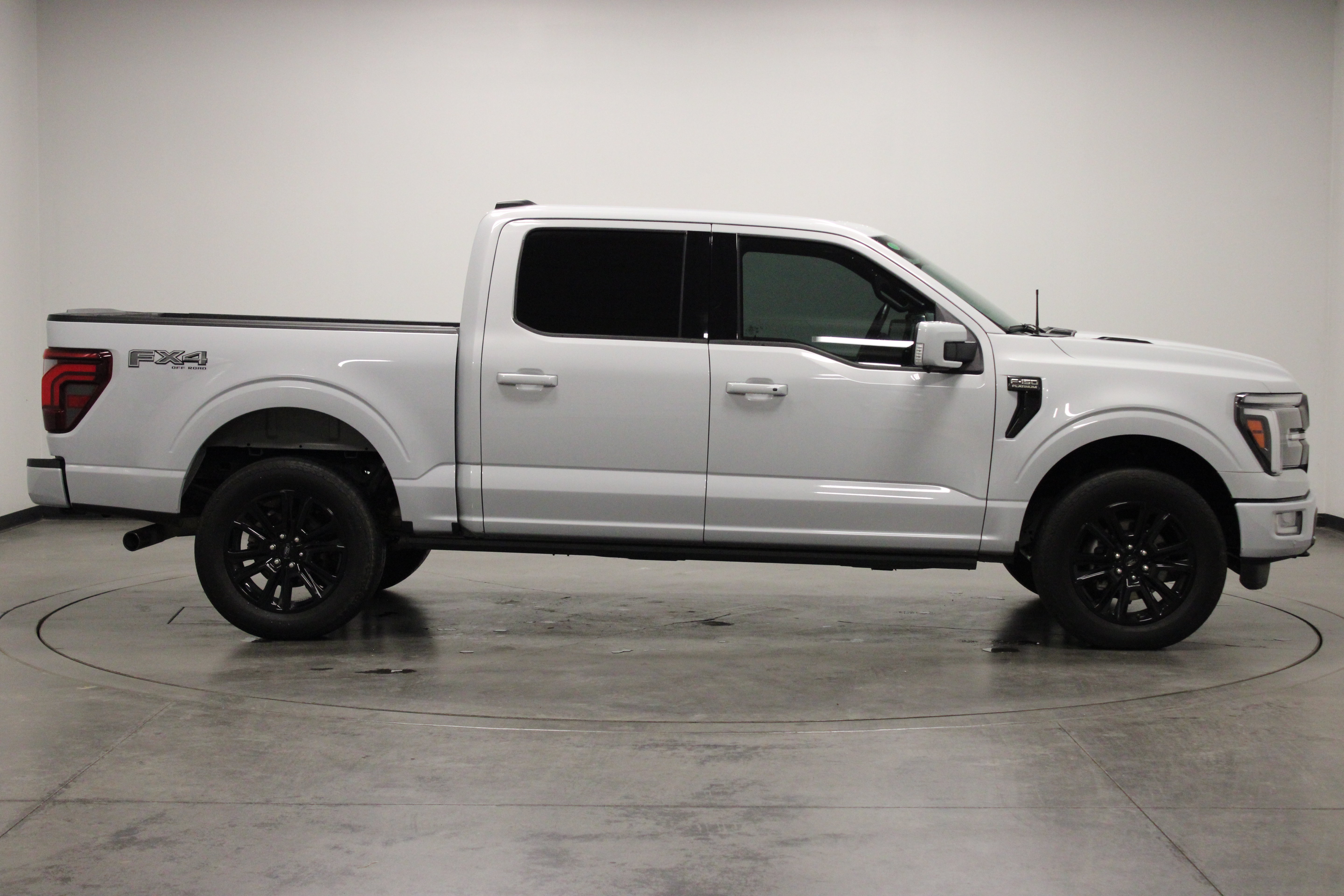 Used 2025 Ford F150 Platinum w/ Equipment Group 702A High AWD/4WD image 9