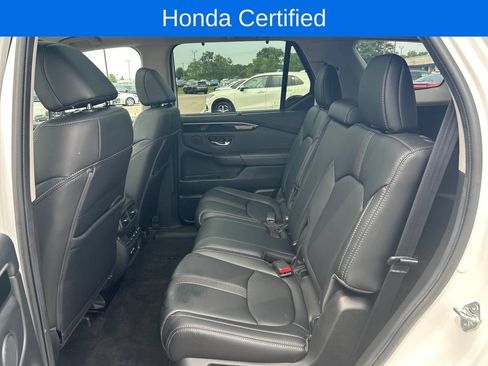 Certified 2023 Honda Pilot Touring image 16