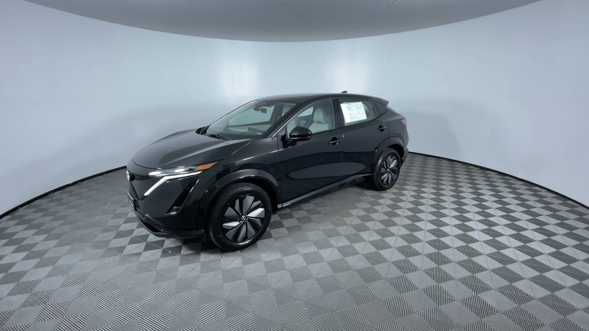 Certified 2024 Nissan Ariya AWD image 4