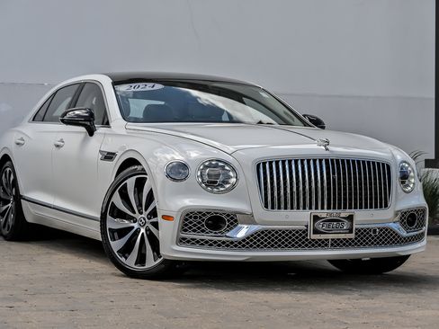 Used 2024 Bentley Flying Spur V8 AWD/4WD image 1