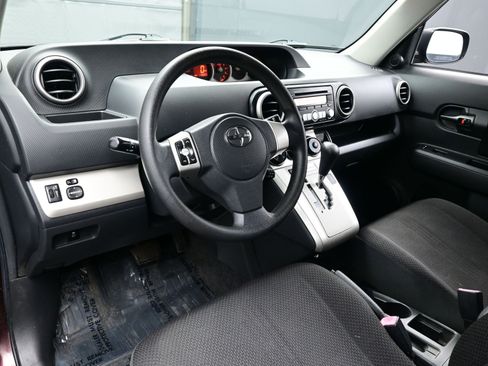 Used 2009 Scion xB image 12