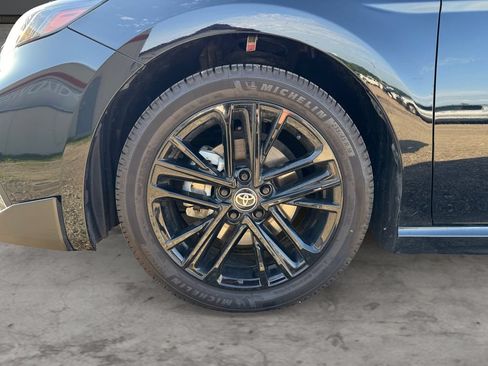 Certified 2025 Toyota Camry SE AWD/4WD image 9