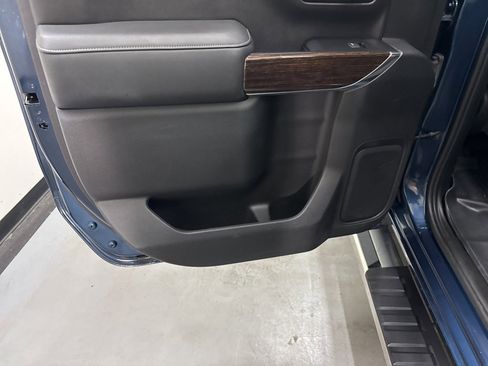 Used 2019 GMC Sierra 1500 SLE w/ SLE Value Package image 51