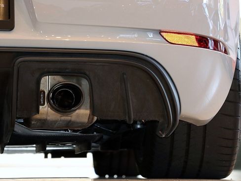 Used 2020 Porsche 718 Cayman GT4 image 31