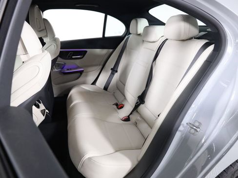 Used 2025 Mercedes-Benz C 300 4MATIC Sedan image 33