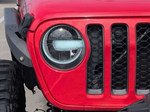 Used 2020 Jeep Gladiator Rubicon AWD/4WD image 10