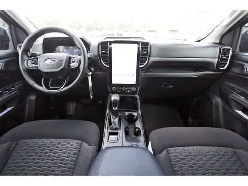 Used 2025 Ford Ranger XLT w/ Equipment Group 301A High AWD/4WD image 11
