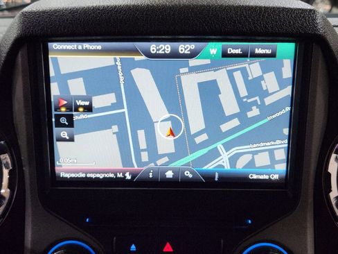 Used 2015 Ford F250 Lariat w/ Chrome Package image 33