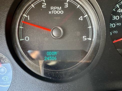 Used 2008 Chevrolet Silverado 3500 LTZ w/ EZ-Lift Tailgate Package image 12