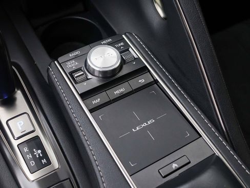 Used 2018 Lexus LC 500 Coupe w/ Performance Package RWD image 28