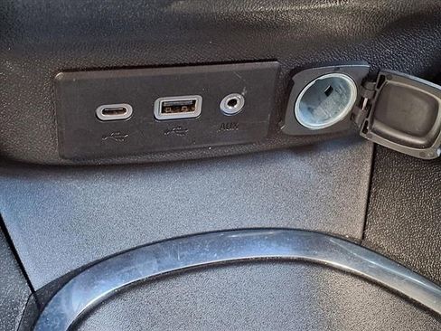 Used 2024 Chevrolet Malibu LT image 21