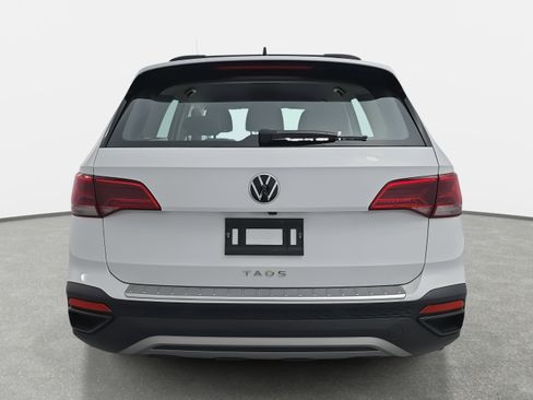 Used 2023 Volkswagen Taos S image 6