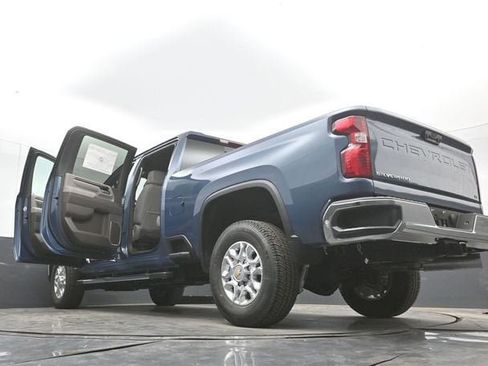 New 2026 Chevrolet Silverado 3500 LT w/ Leather Package AWD/4WD image 55