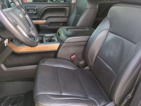 Used 2017 Chevrolet Silverado 1500 LTZ w/ Sport Package AWD/4WD image 32