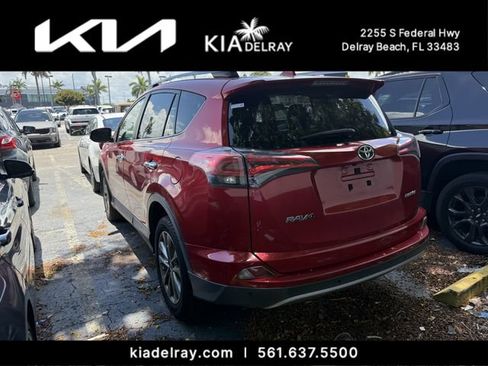 Used 2017 Toyota RAV4 Limited FWD image 8