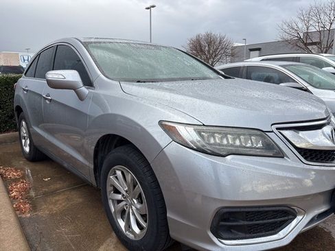 Used 2017 Acura RDX FWD image 3