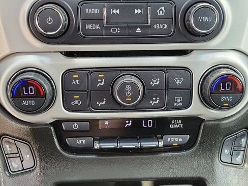 Used 2019 GMC Yukon XL SLT w/ Graphite Performance Edition AWD/4WD image 33