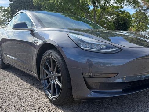 Used 2019 Tesla Model 3 Long Range AWD/4WD image 1