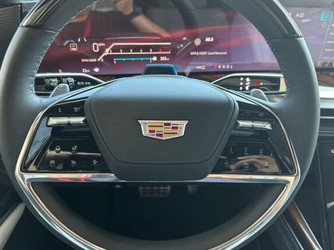 New 2026 Cadillac Escalade ESV Platinum Sport w/ LPO, ONYX Package AWD/4WD image 26