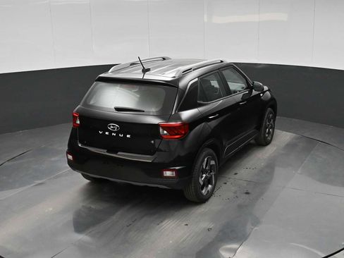 New 2026 Hyundai Venue SEL FWD image 26