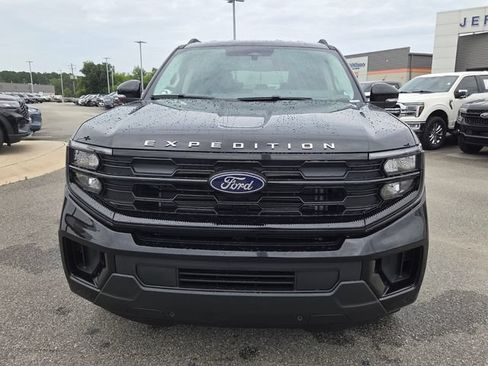 New 2026 Ford Expedition Active RWD image 2