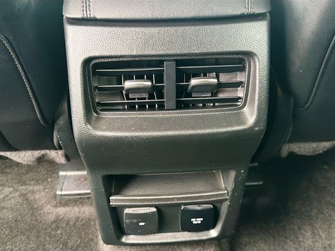 Used 2020 Ford Edge SEL w/ Convenience Package image 19