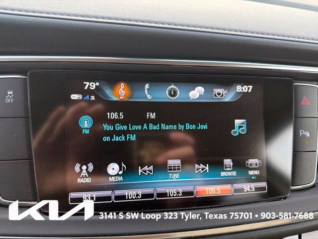 Used 2019 Buick Enclave Essence FWD image 19