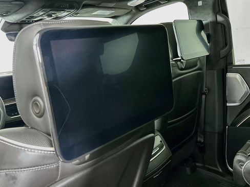 Used 2024 Cadillac Escalade Sport Platinum w/ LPO, Floor Liner Package AWD/4WD image 28