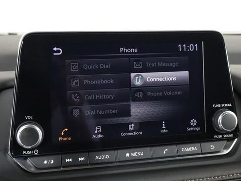 Used 2026 Nissan Rogue SV FWD image 35
