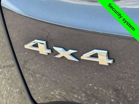 Used 2023 Jeep Renegade Latitude AWD/4WD image 35